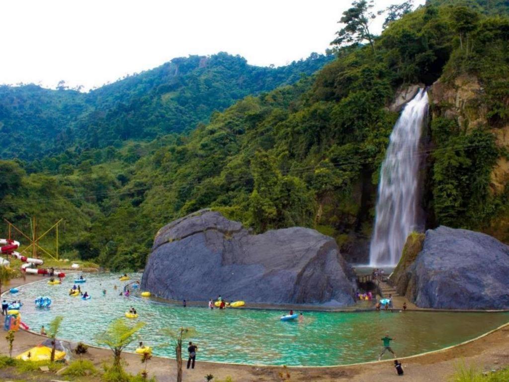 Green Wattana Hotel Sentul Bogor Eksteriør bilde
