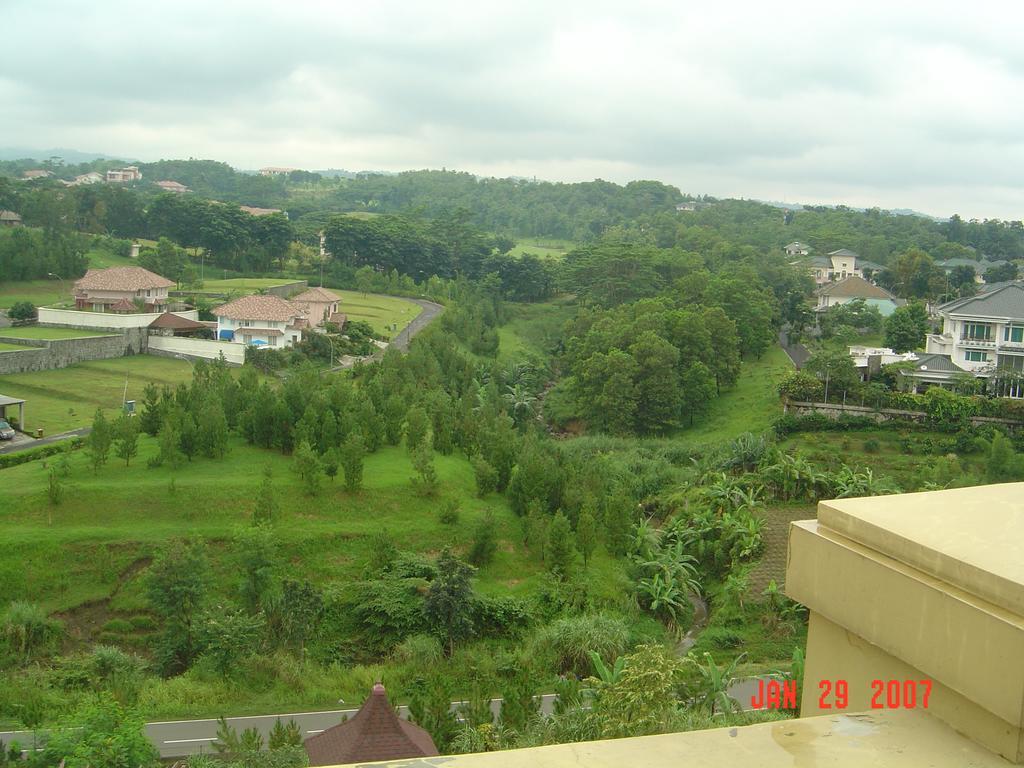 Green Wattana Hotel Sentul Bogor Eksteriør bilde