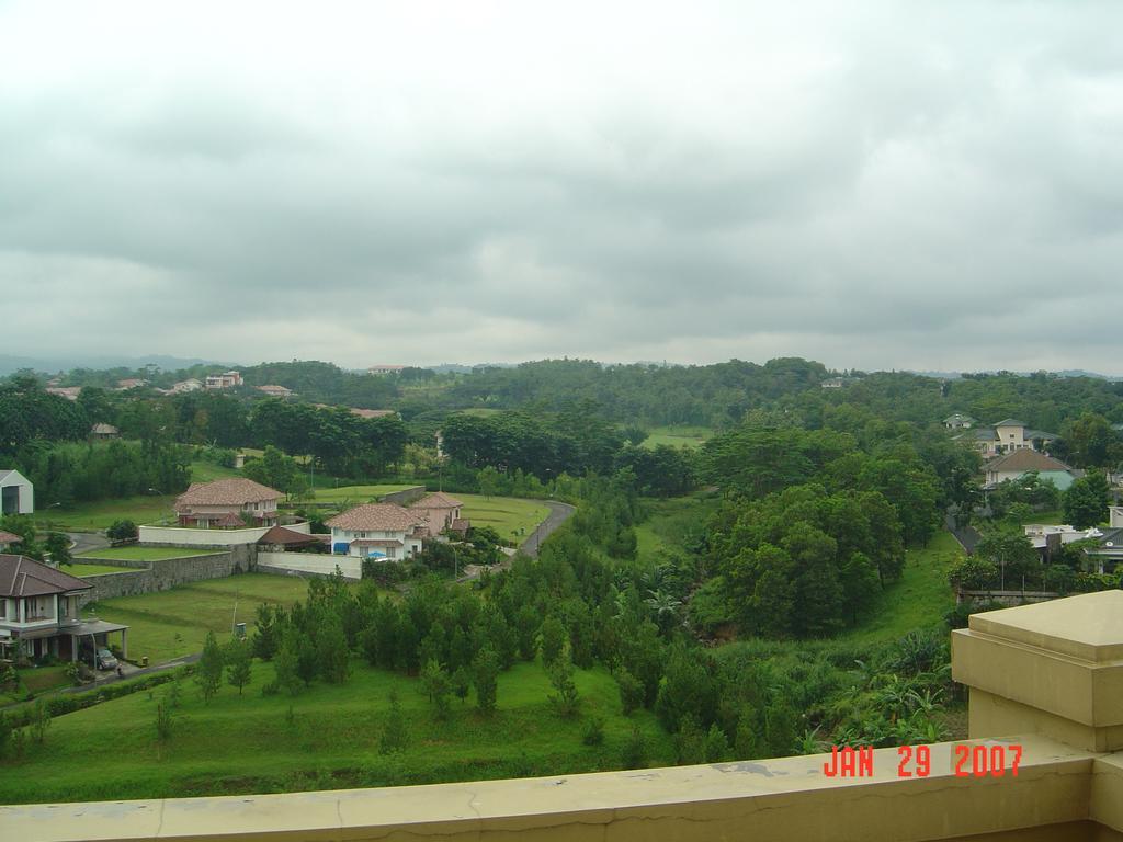 Green Wattana Hotel Sentul Bogor Eksteriør bilde